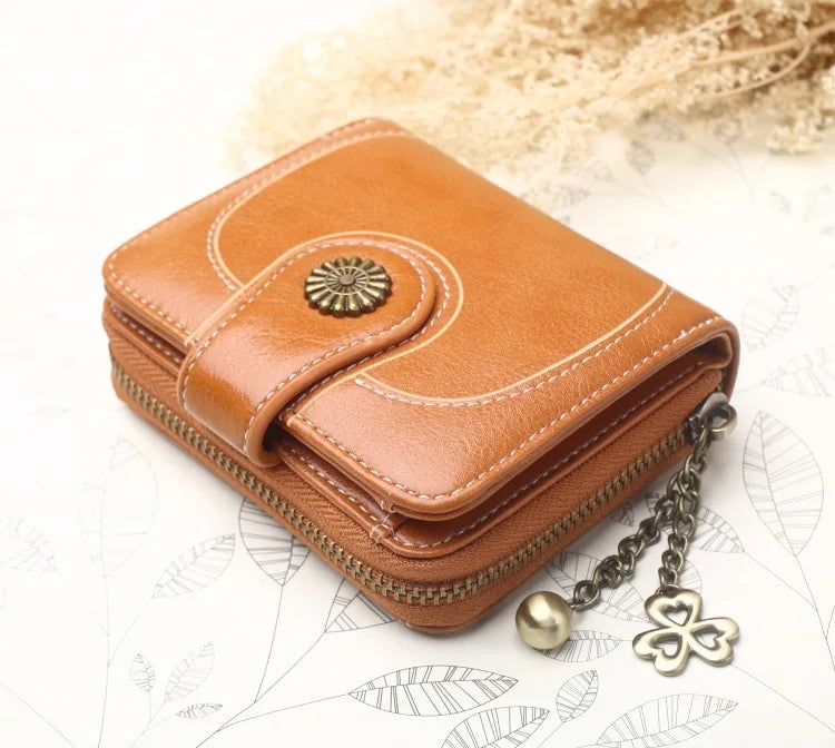 🌟 Elegance Meets Functionality – Stylish Women's PU Leather Coin Purse with Keychain Accent