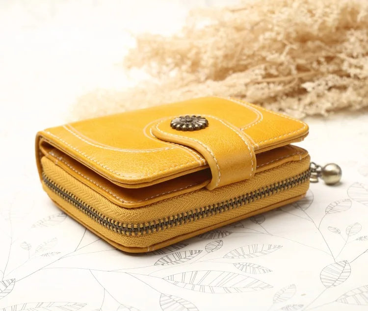 🌟 Elegance Meets Functionality – Stylish Women's PU Leather Coin Purse with Keychain Accent