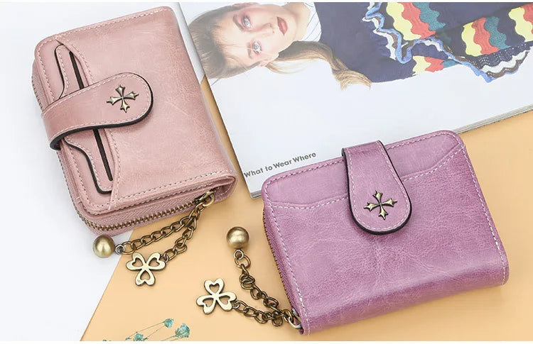 🌟 Elegance Meets Functionality – Stylish Women's PU Leather Coin Purse with Keychain Accent