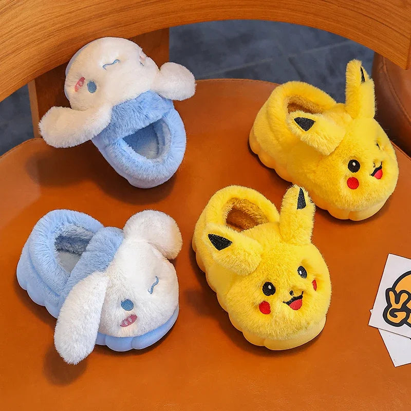 🧸 Pantofole di peluche soffici per bambini con cartoni animati: comode, divertenti e antiscivolo 🧸