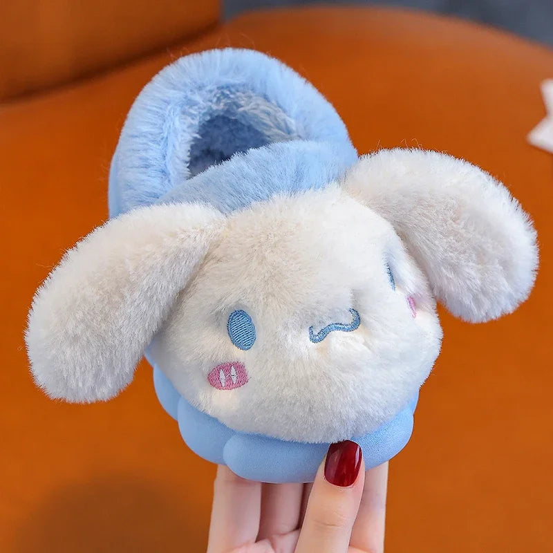 🧸 Pantofole di peluche soffici per bambini con cartoni animati: comode, divertenti e antiscivolo 🧸