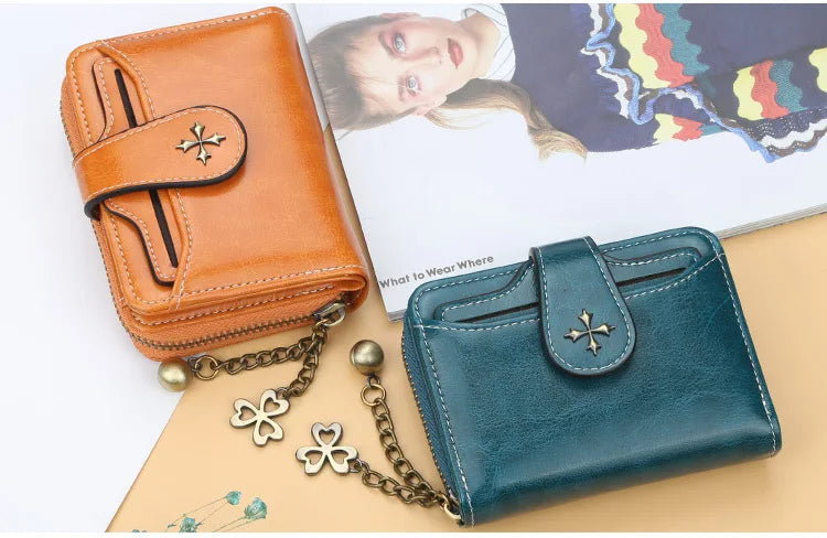 🌟 Elegance Meets Functionality – Stylish Women's PU Leather Coin Purse with Keychain Accent