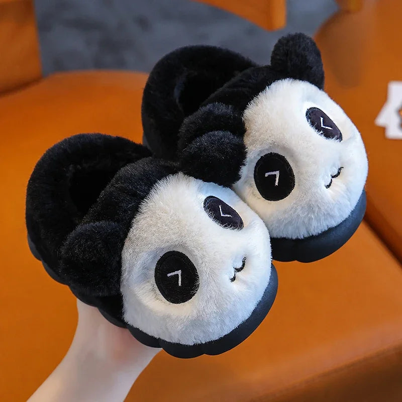 🧸 Pantofole di peluche soffici per bambini con cartoni animati: comode, divertenti e antiscivolo 🧸