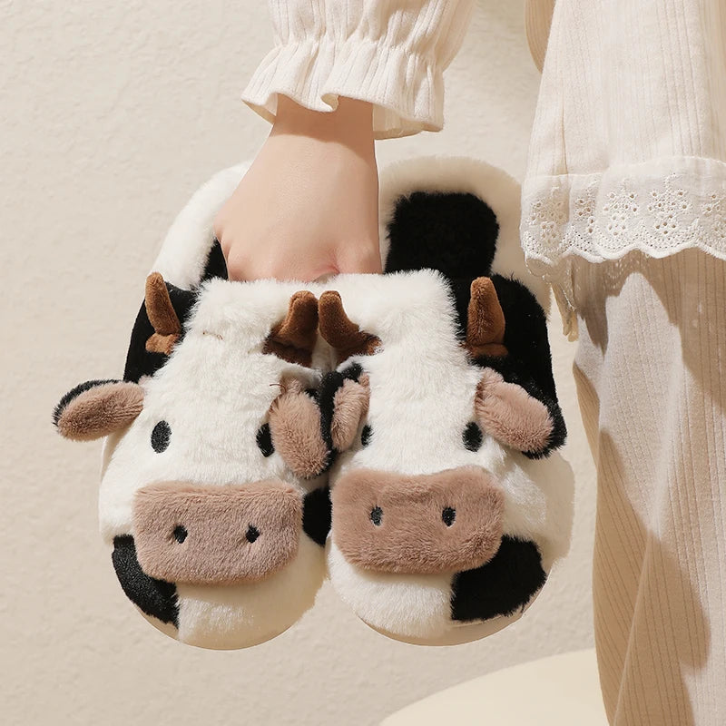 🐄 Cozy Cow Indoor Plush Slippers 🐄