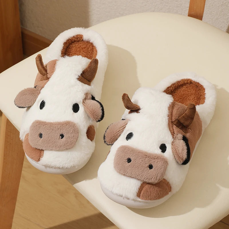 🐄 Cozy Cow Indoor Plush Slippers 🐄